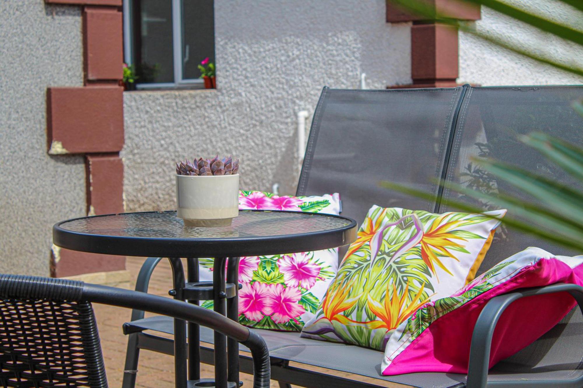 Appartamento Lavish 2 Bed Sleeps 5 Near Lanark Carstairs Esterno foto